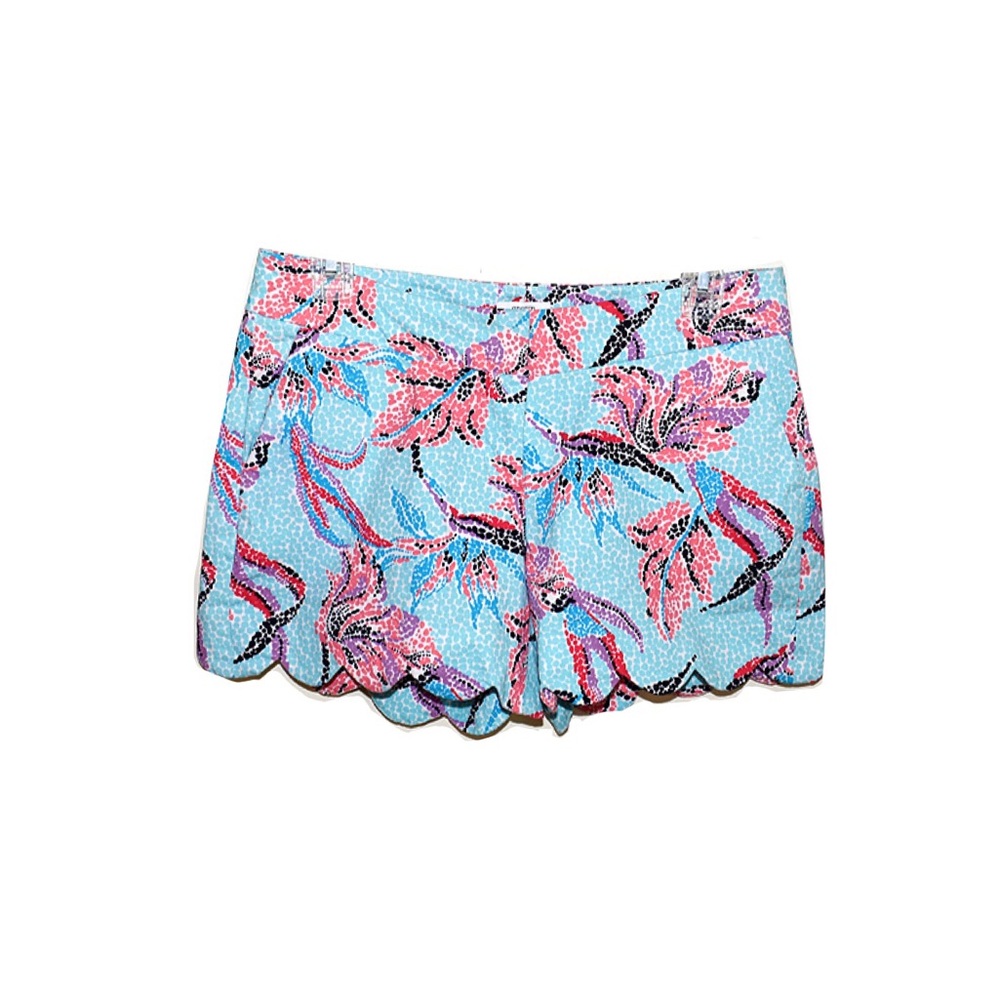 Crown & Ivy Scalloped Hem Floral Print Shorts